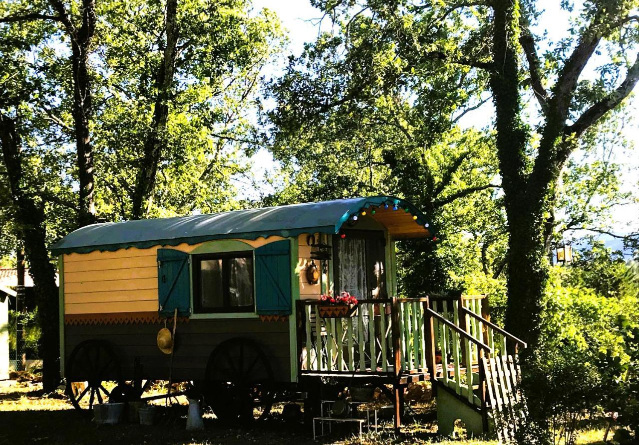"La Brindille" Roulotte Tzigane De Charme Hebergement Insolite Saint-Paul-en-Forêt Eksteriør billede
